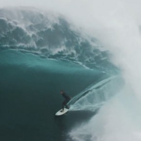 Surfeando Olas gigantes en Australia Surfeando Olas gigantes en Australia