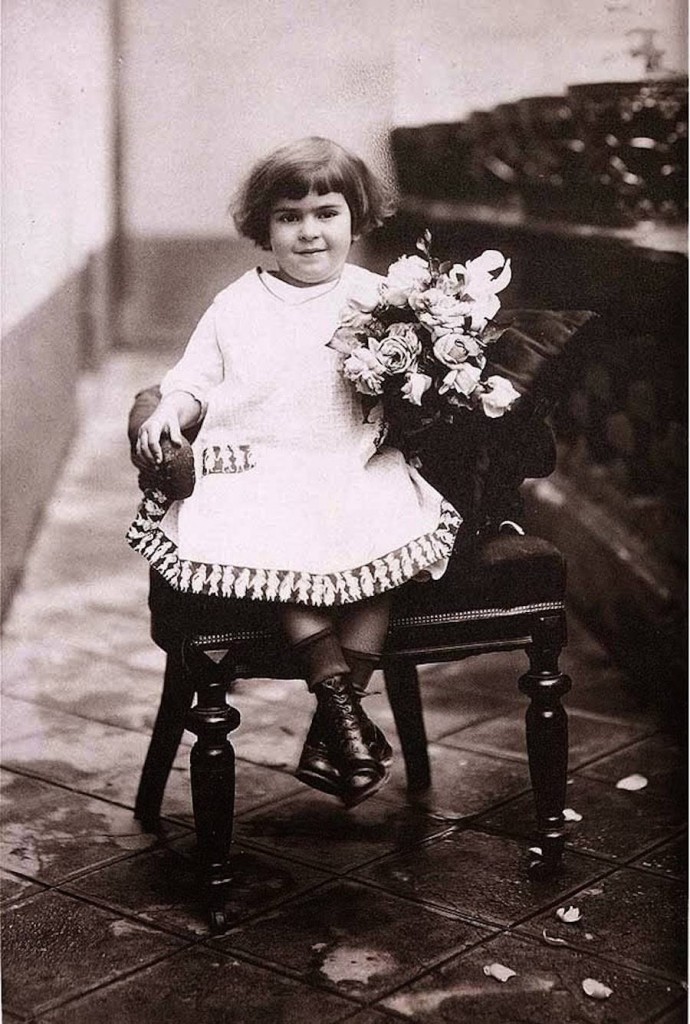 Frida Kalho joven-03
