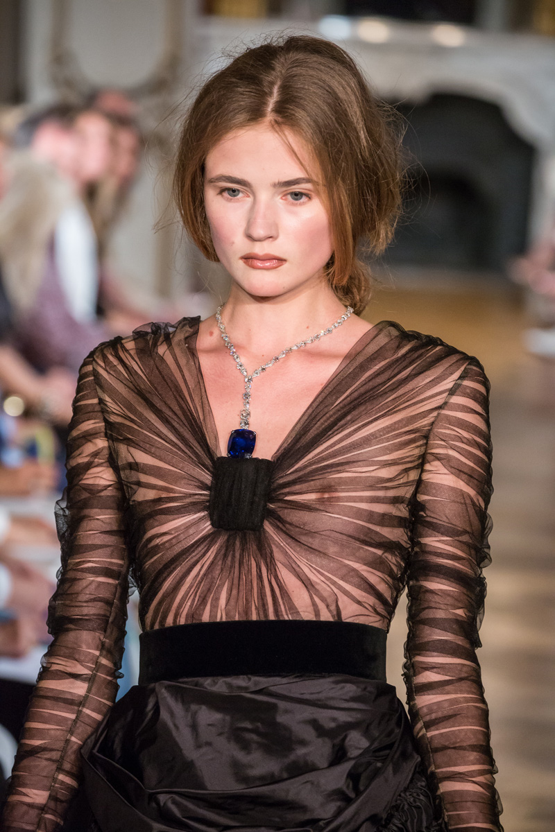 Yanina Couture FW15 – Vuelta a lo esencial