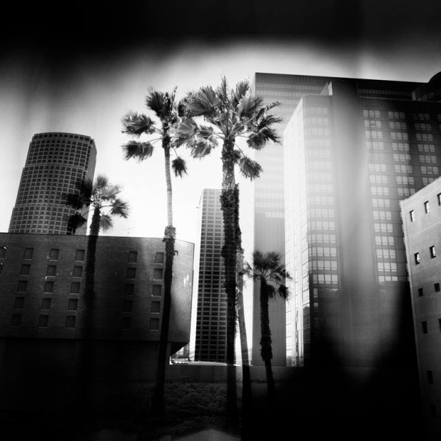 Noir et Blanc by Hélène Vallas