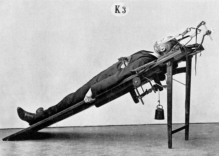 Las extrañas máquinas de los primeros gimnasios