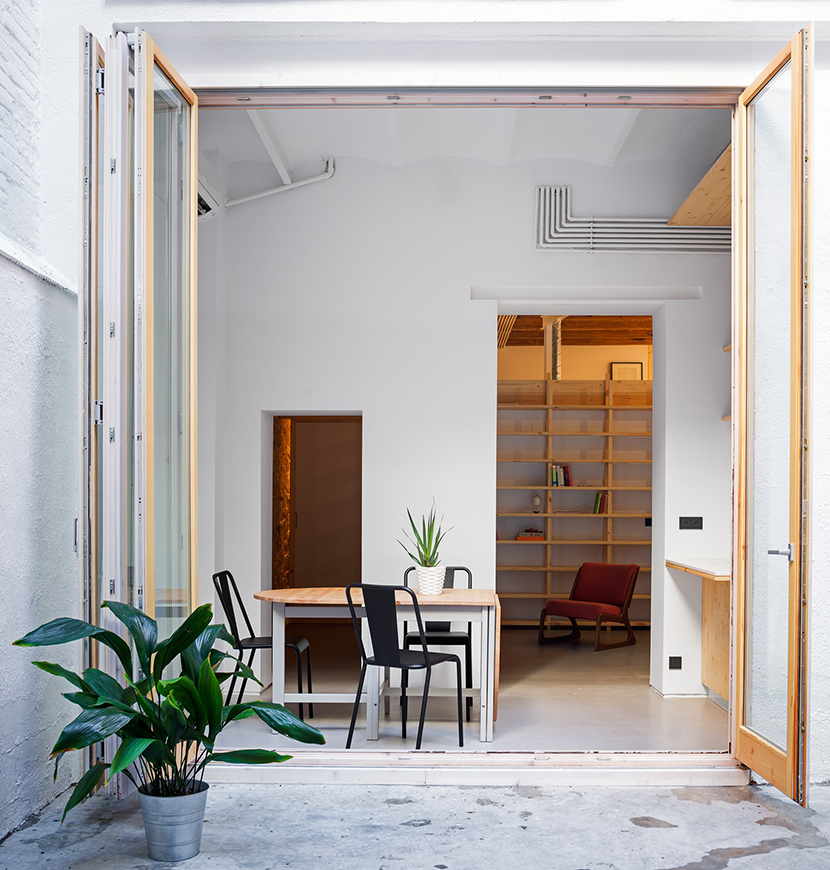 LoCa Studio reforma el interior de una pequeña vivienda