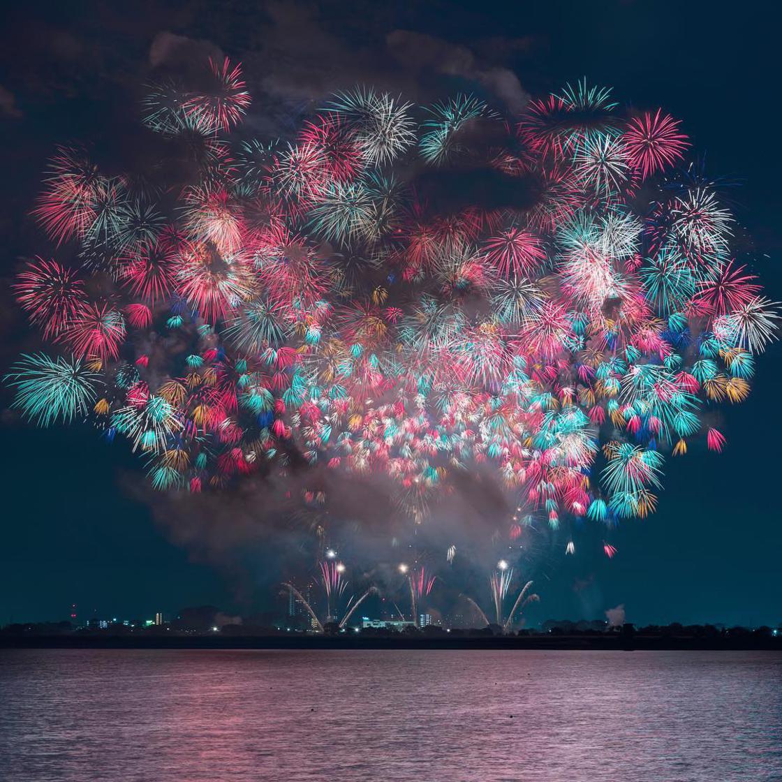 Festivales de fuegos artificiales en Japón por Keisuke